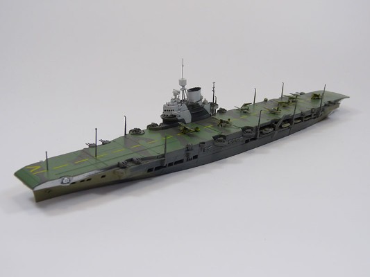 1/700 水线系列 No.717 英国皇家海军 胜利号航空母舰