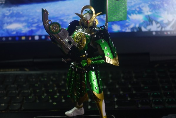 S.H.Figuarts 舞台剧 假面骑士斩月 -铠武外传- 假面骑士斩月 凯旋武装