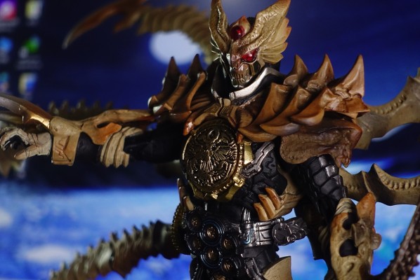 S.I.C. HERO SAGA 修卡首领-六重欧兹-