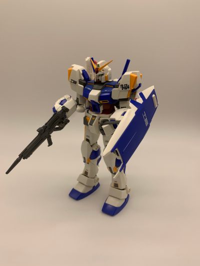 MG 机动战士高达  RX-78-4 高达4号机