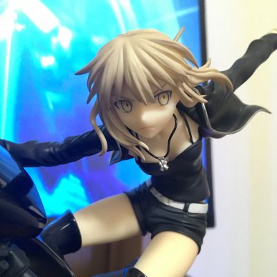 命运-冠位指定 剑士-阿尔托莉雅·潘德拉贡（Alter） 与 黑甲骑兵