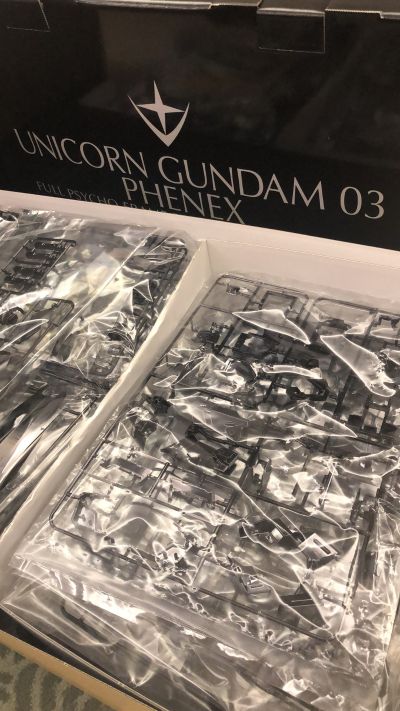 PG 机动战士高达UC: ONE OF SEVENTY TWO RX-0独角兽高达3号机菲尼克斯 Mastermind Japan Ver. 