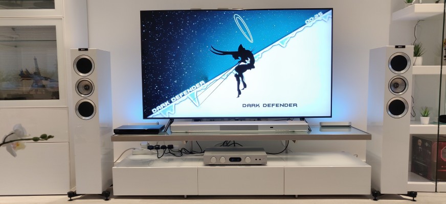 白色系性冷淡装修与手办摆放