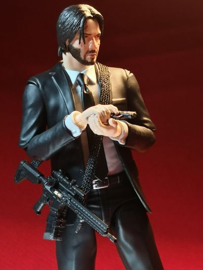 MAFEX No.085 疾速追杀2 John Wick