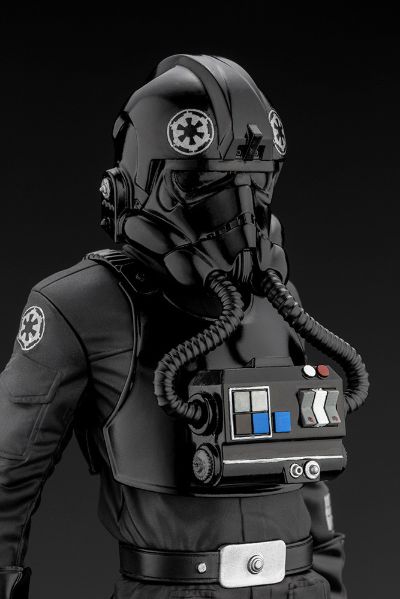 ARTFX+  星球大战：新希望 钛战机驾驶员