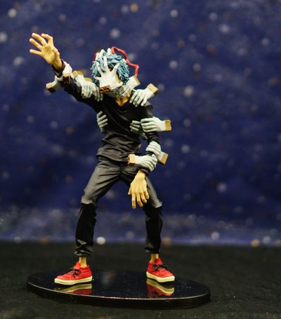 BANPRESTO手办斗兽场 我的英雄学院 死柄木吊 