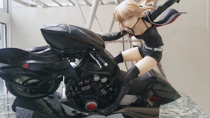 命运-冠位指定 剑士-阿尔托莉雅·潘德拉贡（Alter） 与 黑甲骑兵