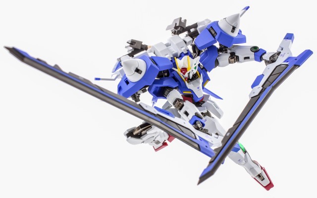 METAL ROBOT魂 机动战士高达00V GNR-010/XN XN Raiser＋七剑配件包