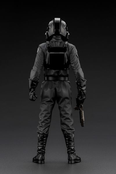 ARTFX+ 星球大战IV：新希望 钛战机驾驶员