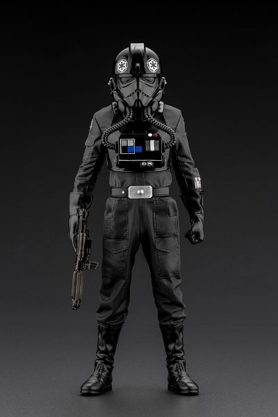 ARTFX+  星球大战：新希望 钛战机驾驶员