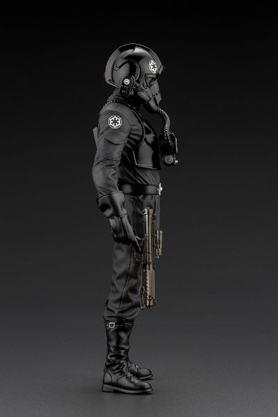 ARTFX+  星球大战：新希望 钛战机驾驶员