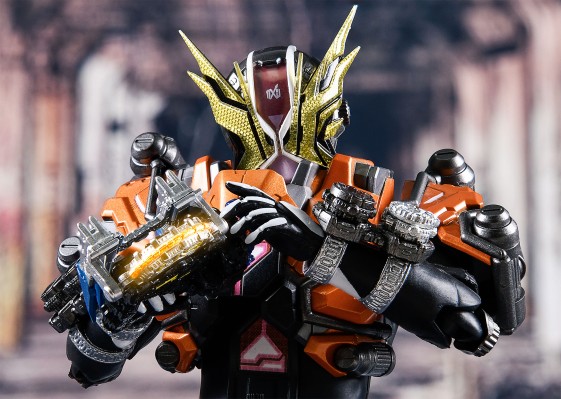 S.H.Figuarts 假面骑士：时王 假面骑士复活者盖茨 真正的救世主套装