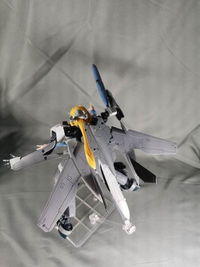V.F.G.  MC-06 超时空要塞F VF-25S 弥赛亚