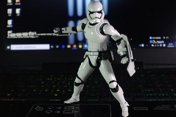 S.H.Figuarts 第一军团风暴兵（盾牌&警棍套装）