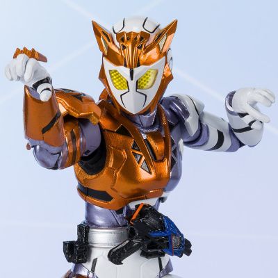 S.H.Figuarts 假面骑士：零一 假面骑士瓦尔基里 疾驰猎豹