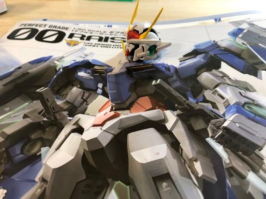 METAL BUILD 机动战士高达00 先驱者的觉醒 GNT-0000 量子型00高达