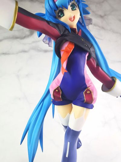 マクロスF〈フロンティア〉 クラン・クラン（マイクローンVer.)