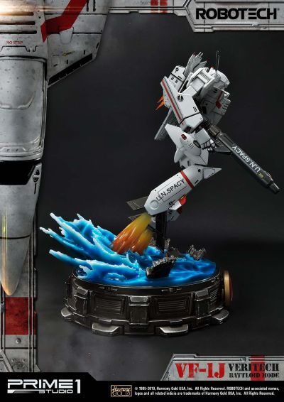 PMRT-05 太空堡垒 VF-1S 人形战斗形态