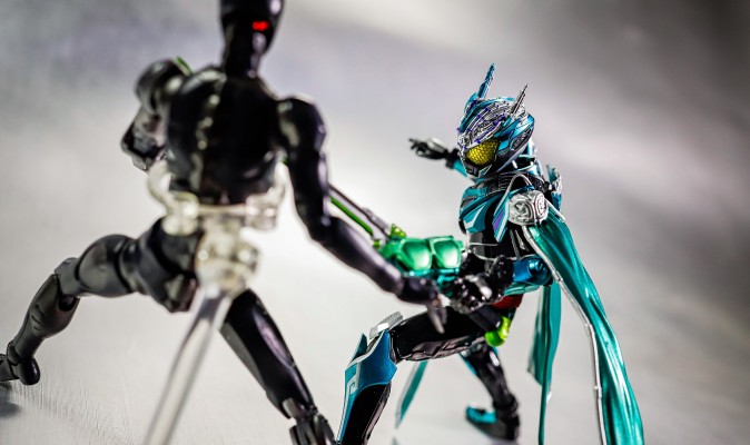 S.H.Figuarts 驰骑外传 假面骑士脑骑 假面骑士脑骑