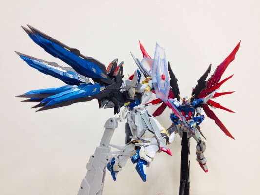 METAL BUILD 机动战士高达SEED Destiny ZGMF-X20A 强袭自由高达