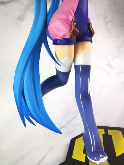 マクロスF〈フロンティア〉 クラン・クラン（マイクローンVer.)