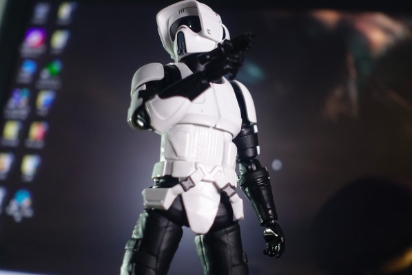 S.H.Figuarts 侦察兵+飞行摩托