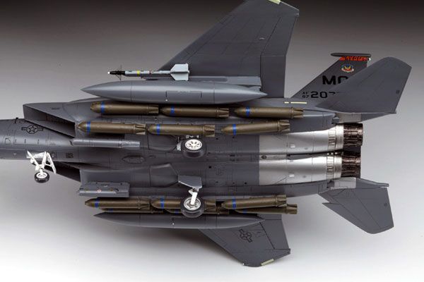 1/72 F-15E 打击鹰