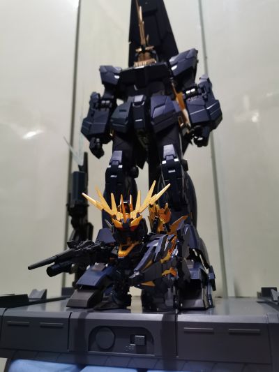 PG 1/60 机动战士高达UC RX-0[N] 独角兽高达2号机 报丧女妖·命运女神