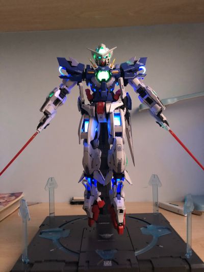 METAL BUILD 机动战士高达00 先驱者的觉醒 GNT-0000 量子型00高达