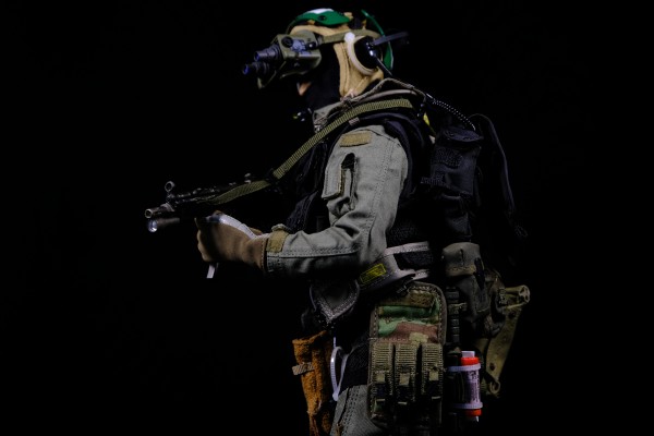 DAMTOYS 78045 海豹5队 VBSS 小队队长 绿盔 