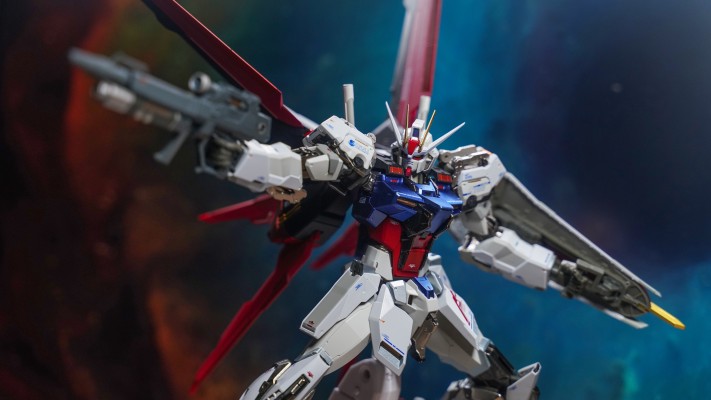 METAL BUILD 机动战士高达SEED GAT-X105+AQM/E-X01 翔翼型强袭高达