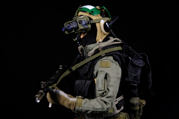 DAMTOYS 78045 海豹5队 VBSS 小队队长 绿盔 