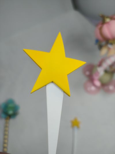 天元突破 尼娅·铁佩林