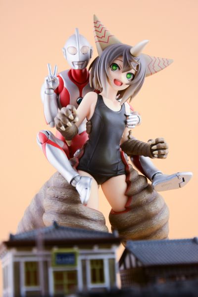 奥特曼怪兽拟人化计划 哥莫拉