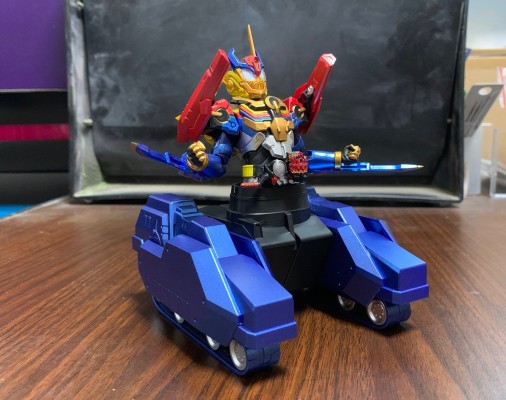 S.H.Figuarts 假面骑士：创骑 假面骑士创骑 双坦形态