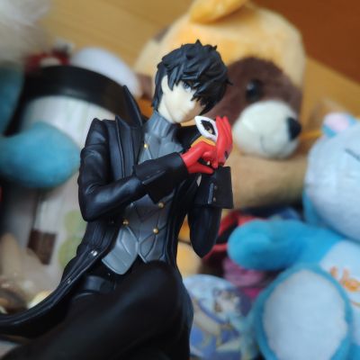 压泡面手办 女神异闻录5皇家版 主人公 雨宫莲