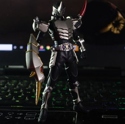 figma #SP-25 カメンRider 龙骑士 仮面Riderト拉丝特 