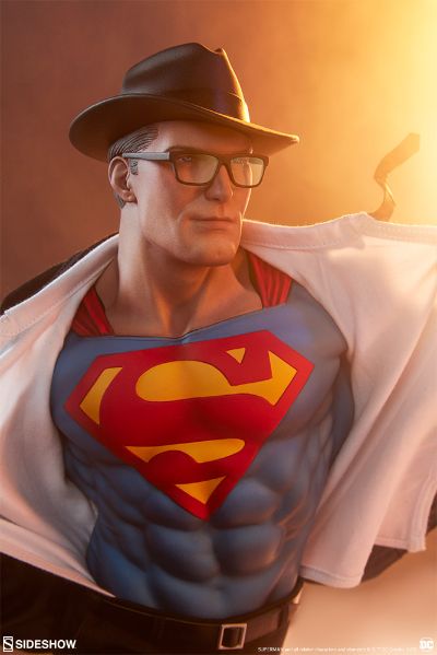 300715 19.5寸超人 行动召唤变装