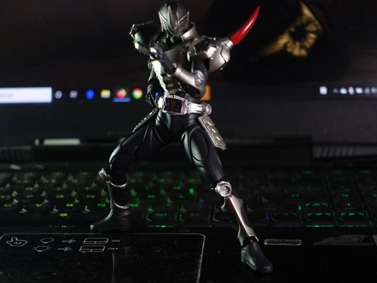 figma #SP-25 カメンRider 龙骑士 仮面Riderト拉丝特 