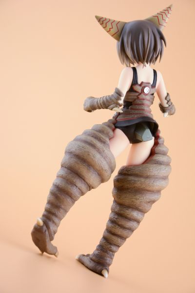 奥特曼怪兽拟人化计划 哥莫拉