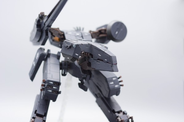 潜龙谍影 暴龙核武机甲  黑色