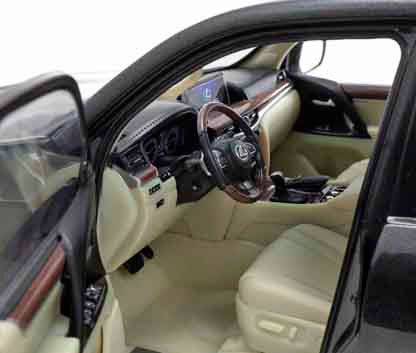 京商原创 1/18 雷克萨斯 LX570 (左侧方向盘式样) Starlight Black Glass Flake