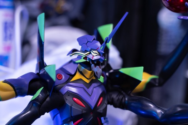 仿真可动英雄 编号684  新世纪福音战士新剧场版：Q 13号机