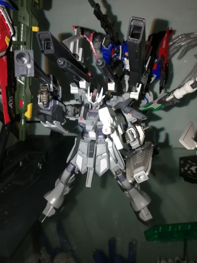 HGBF 1/144 Hi-ν 高达勇气型