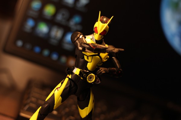 S.H.Figuarts 假面骑士零一 假面骑士零一 高跃飞蝗