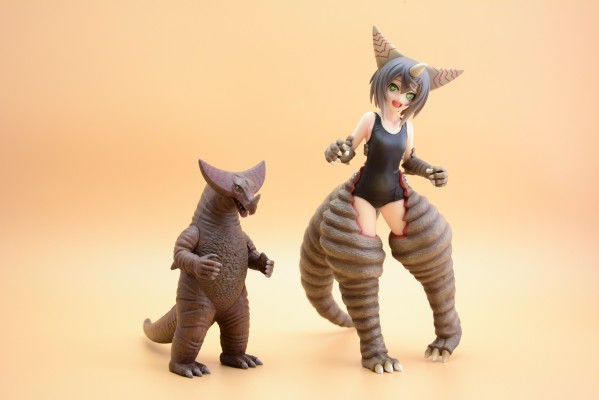 奥特曼怪兽拟人化计划 哥莫拉