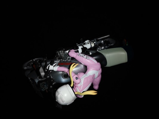 S.H.Figuarts 铃乃木凛（骑手套装）&GSX400S KATANA摩托车