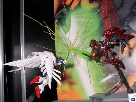 MG 1/100 新机动战记高达W 无尽的华尔兹 XXXG-00W0 飞翼零式高达