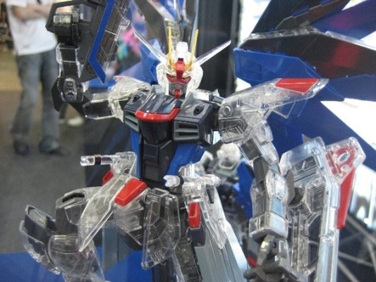 MG 机动战士高达SEED ZGMF-X10A自由高达 Clear color ver.