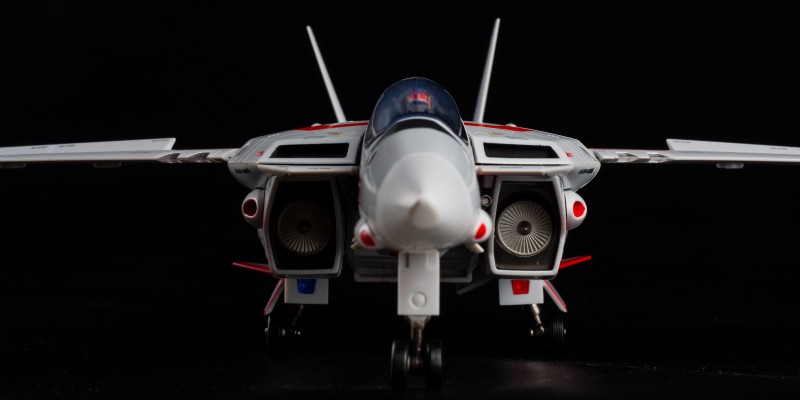 DX超合金 超时空要塞 VF-1J 女武神（一条辉机）